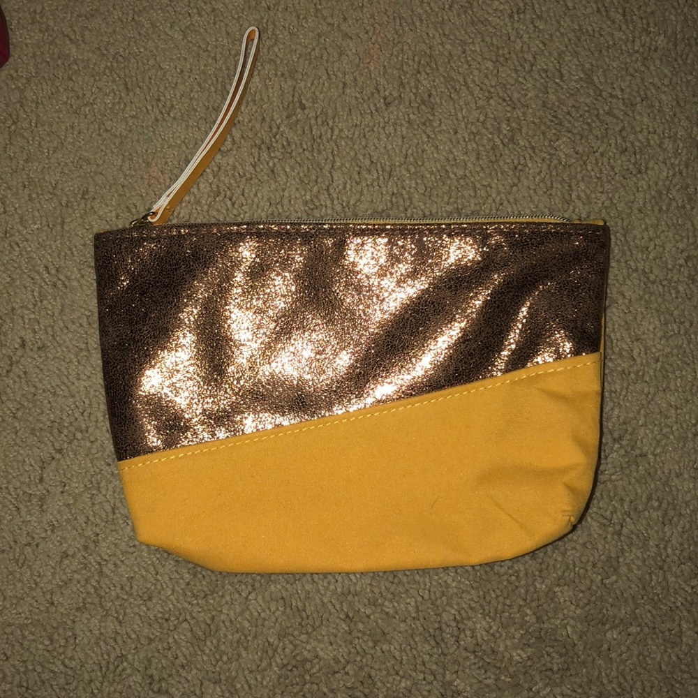 Makeup bag